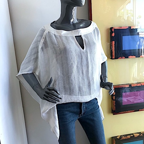 VMT Open-Weave Swimsuit Coverup w/ Linen Neckline NWOT/sz: XS/S - Picture 4 of 7